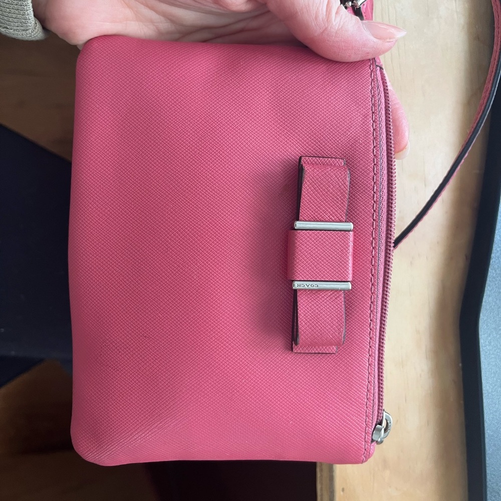 Strawberry Pink Bow Wristlet